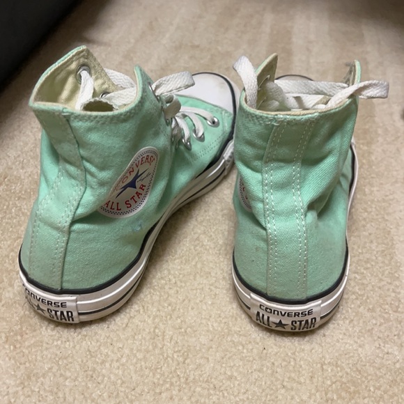 Converse - Picture 2 of 2